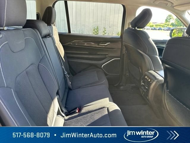 2021 Jeep Grand Cherokee L Laredo 4x4