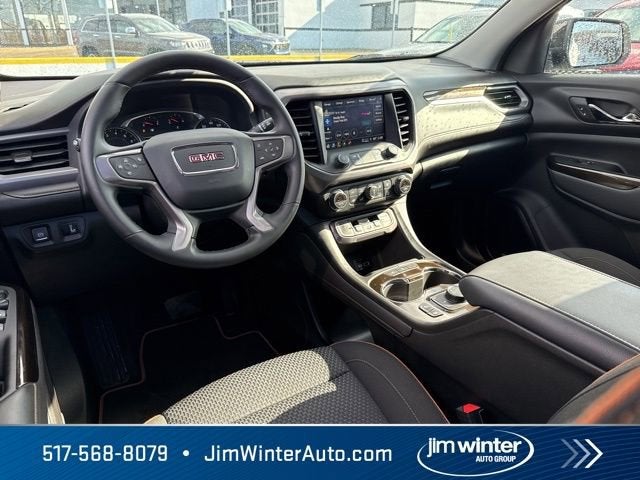 2023 GMC Acadia AT4