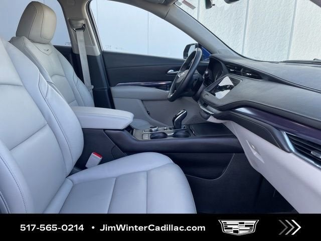 2023 Cadillac XT4 Luxury
