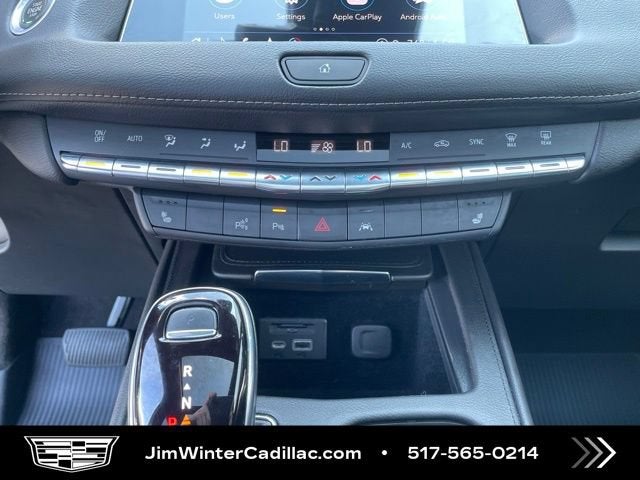 2022 Cadillac XT4 AWD Premium Luxury
