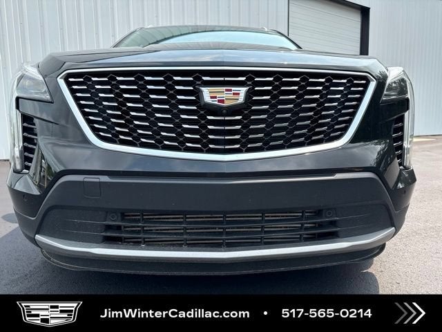 2022 Cadillac XT4 AWD Premium Luxury