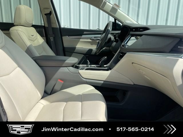 2022 Cadillac XT5 AWD Premium Luxury