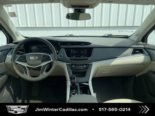2022 Cadillac XT5 AWD Premium Luxury
