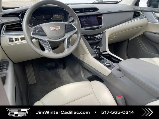 2022 Cadillac XT5 AWD Premium Luxury