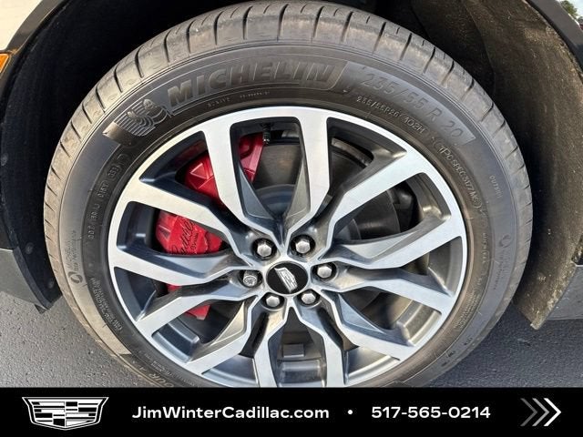 2025 Cadillac XT5 Sport
