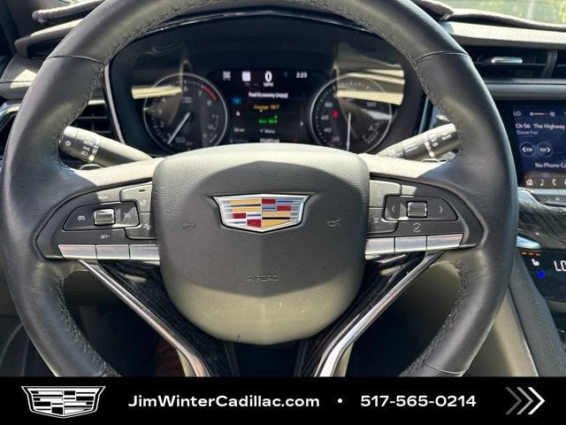 2025 Cadillac XT6 Premium Luxury