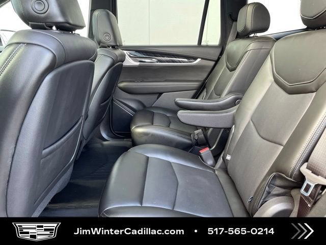 2025 Cadillac XT6 Premium Luxury