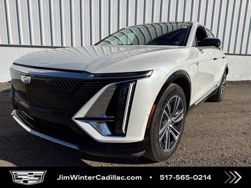 2024 Cadillac LYRIQ Luxury 1