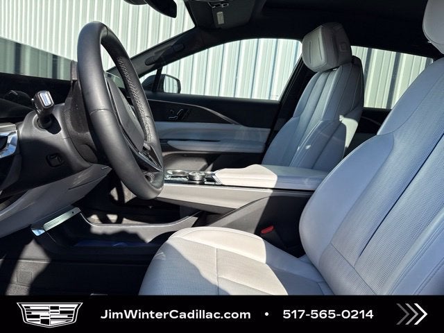 2024 Cadillac LYRIQ Luxury 1