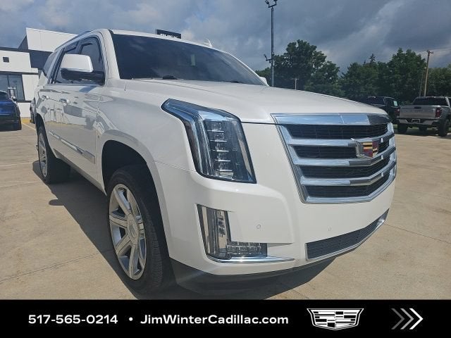 2016 Cadillac Escalade Luxury Collection