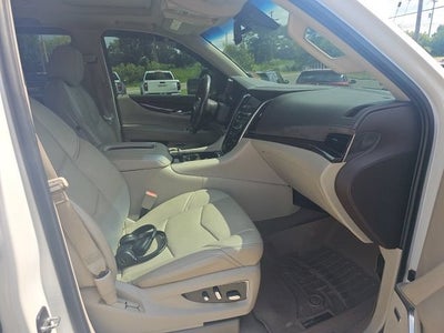 2016 Cadillac Escalade Luxury Collection