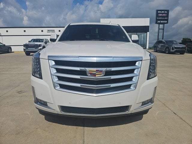 2016 Cadillac Escalade Luxury Collection