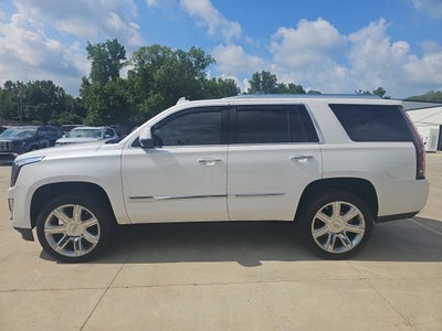 2016 Cadillac Escalade Luxury Collection