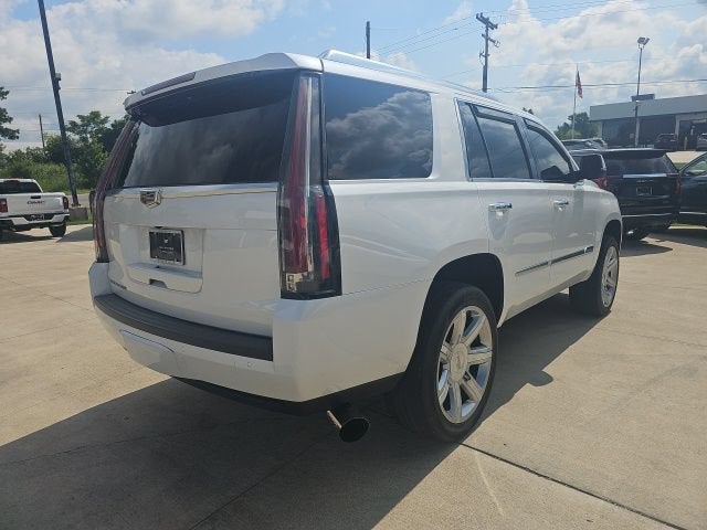 2016 Cadillac Escalade Luxury Collection