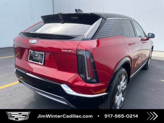 2025 Cadillac OPTIQ Luxury 1