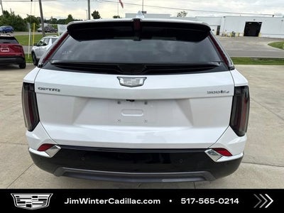 2025 Cadillac OPTIQ Luxury 2
