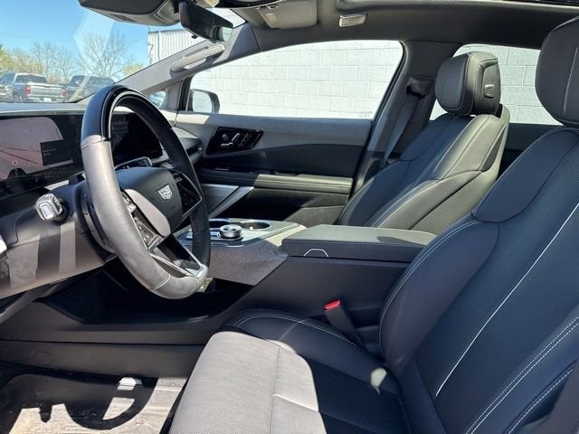 2025 Cadillac OPTIQ Sport 2