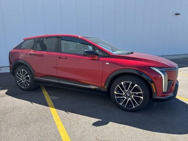 2025 Cadillac OPTIQ Sport 2