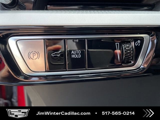 2025 Cadillac OPTIQ Sport 2