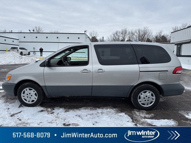 2001 Toyota Sienna CE