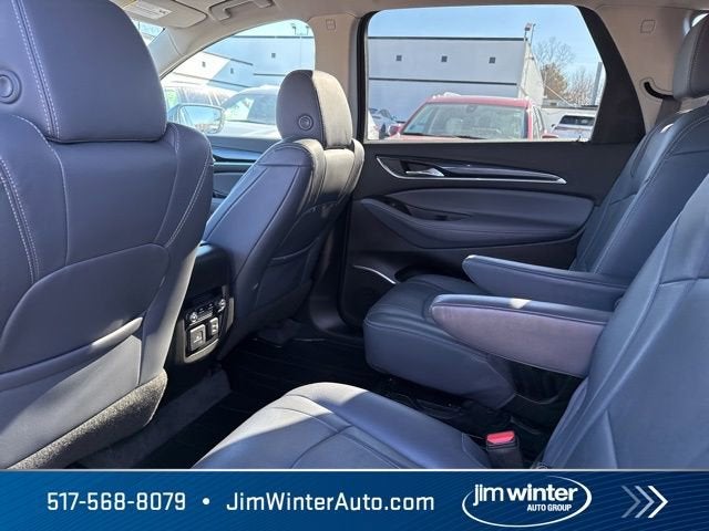 2020 Buick Enclave Essence