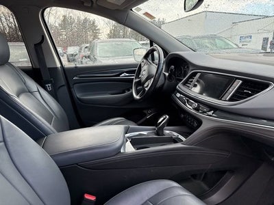 2020 Buick Enclave Essence