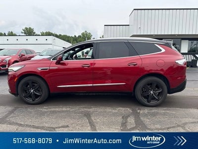 2023 Buick Enclave Essence