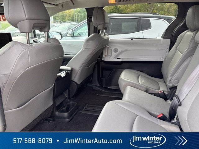 2025 Toyota Sienna XLE