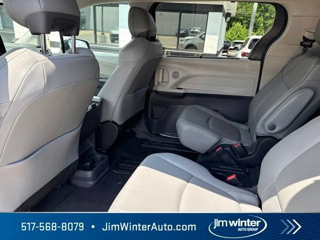 2023 Toyota Sienna XLE