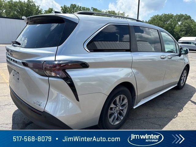 2023 Toyota Sienna XLE