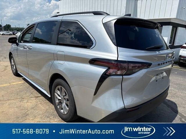 2023 Toyota Sienna XLE