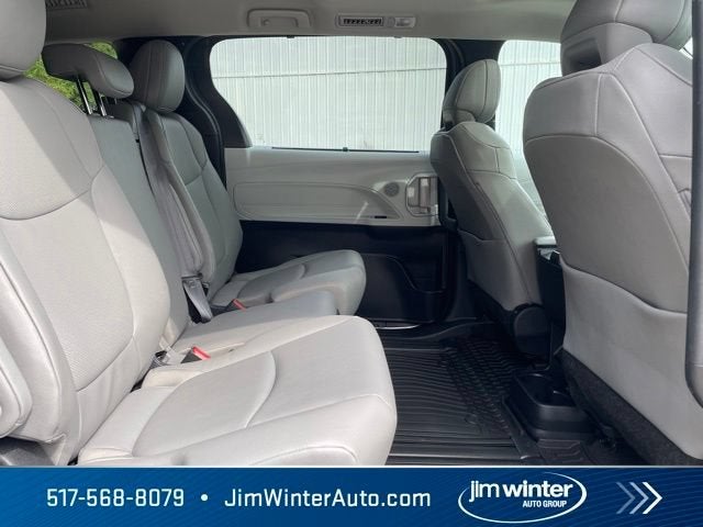 2025 Toyota Sienna XLE