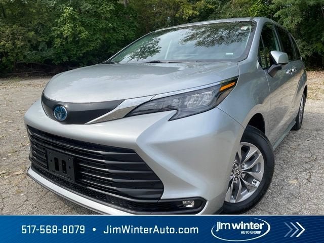 2025 Toyota Sienna XLE