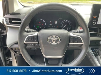 2025 Toyota Sienna XLE