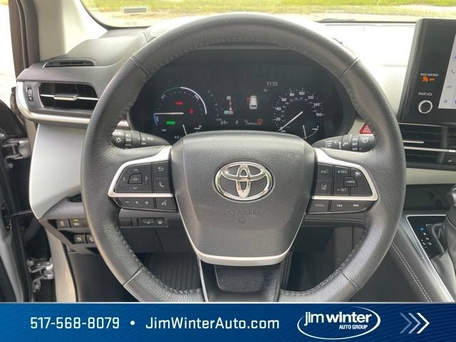 2025 Toyota Sienna XLE